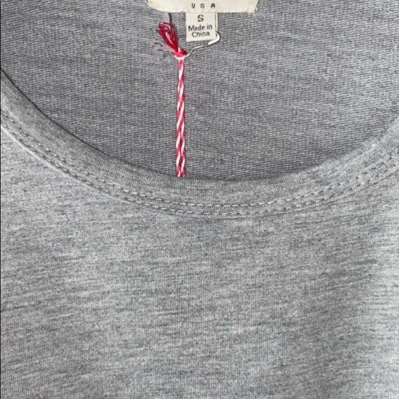 NEW Umgee Sweatshirt Oversized Small Gray With Fuzzy Sleeves - Picture 4 of 5